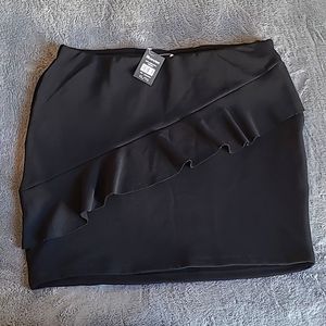 Black XL short skirt.